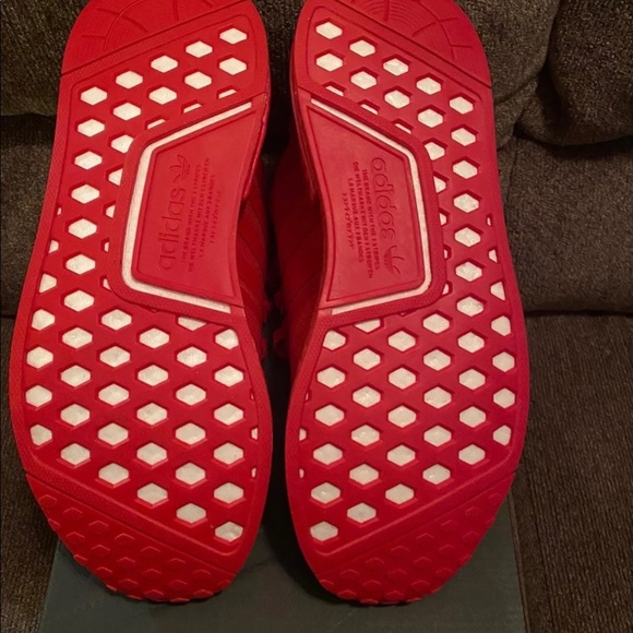 NMD R1 Scarlet FV9017 - Picture 8 of 12